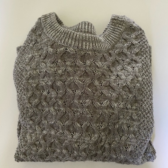 Sweater - Picture 1 of 3